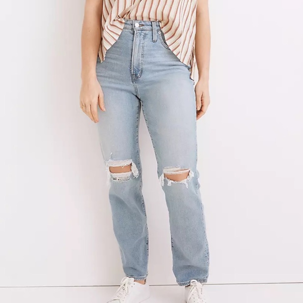 NWT - The Petite Curvy Perfect Vintage Jean in Danby Wash: Ripped Edition